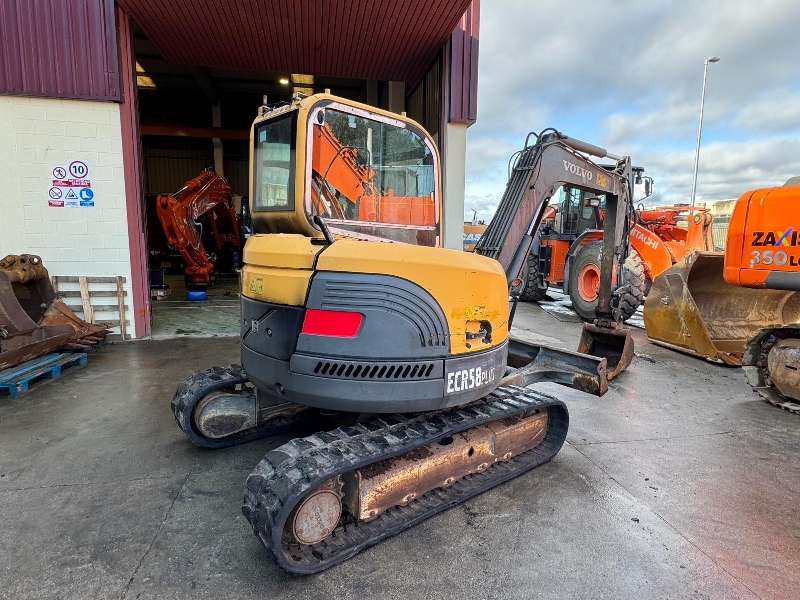 VOLVO ECR58