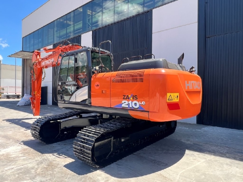 HITACHI ZX210LC-6