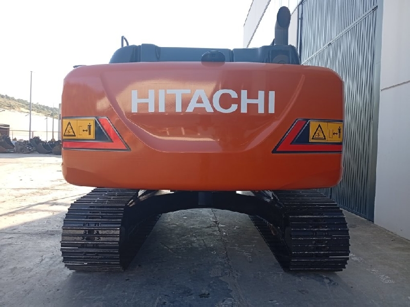 HITACHI ZX210LC-7