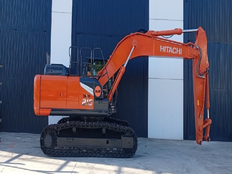 HITACHI ZX210LC-7
